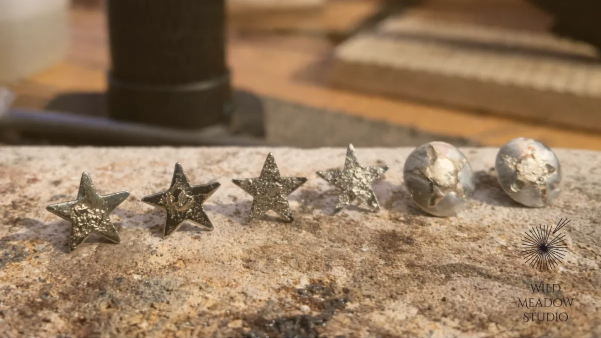 Keum-boo Gold Foil Star Studs